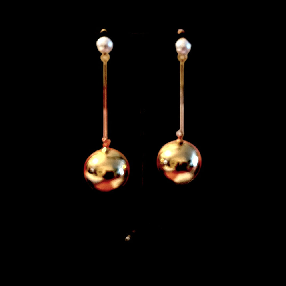 Nia Pearl – Handmade Pearl & Orb Earrings