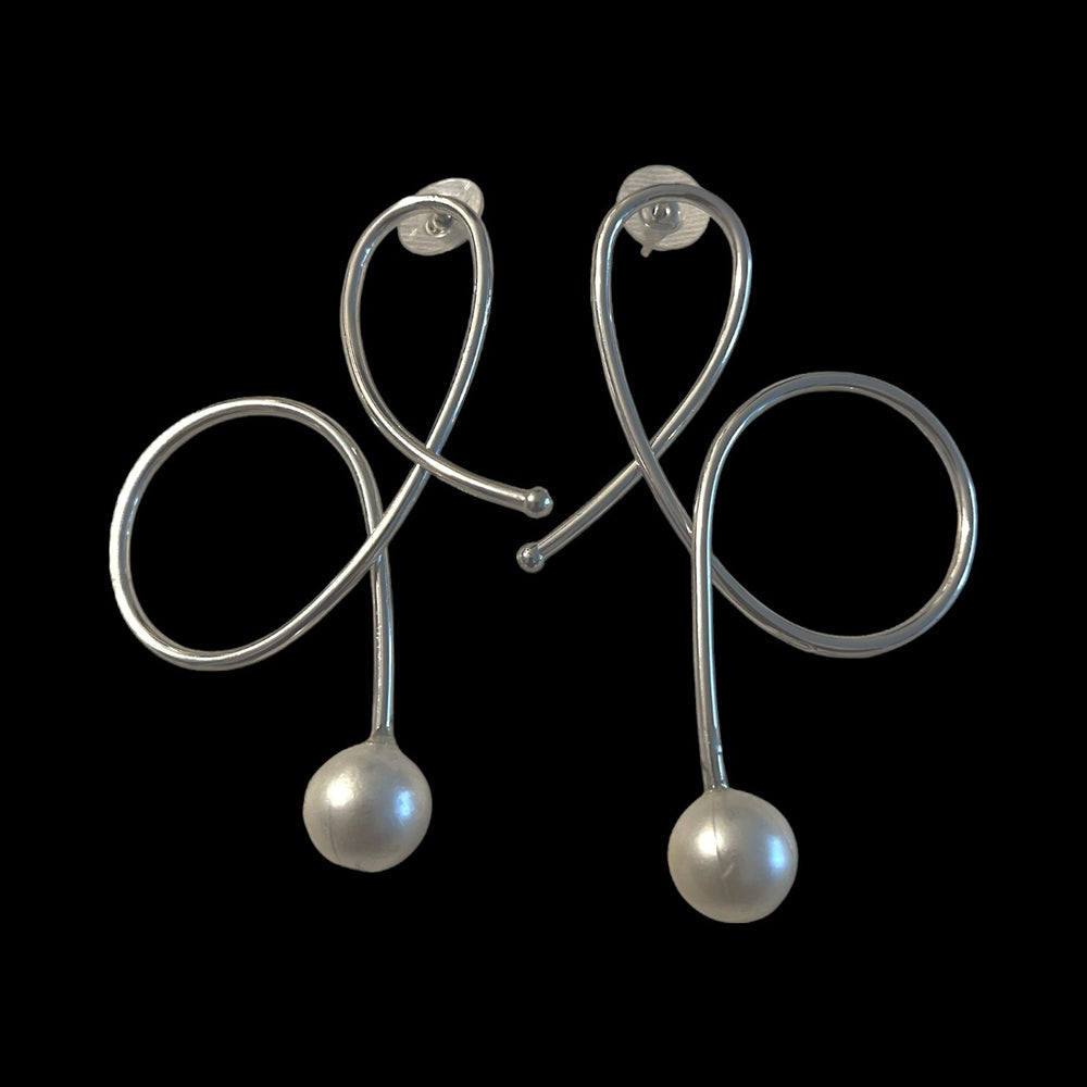 Oshun Swirls – Handmade Pearl Earrings