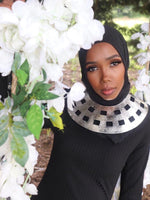 The Maroon Statement Collar